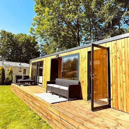 Luxe Tiny House Bij Het Leekstermeer Matsloot Exterior foto