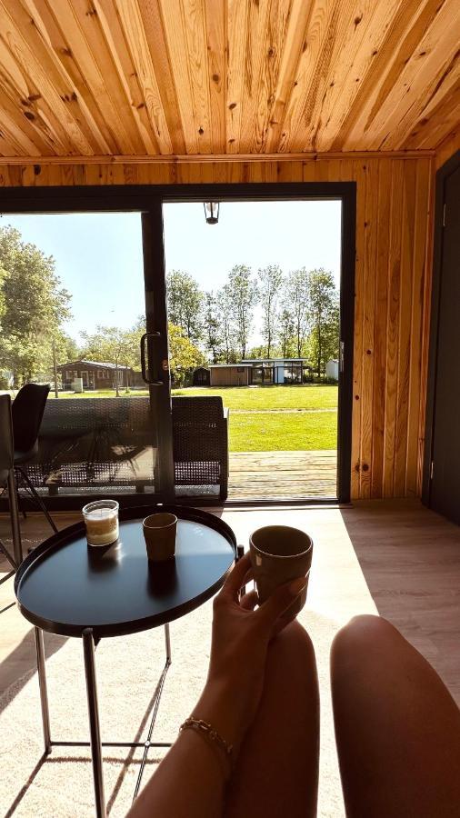 Luxe Tiny House Bij Het Leekstermeer Matsloot Exterior foto